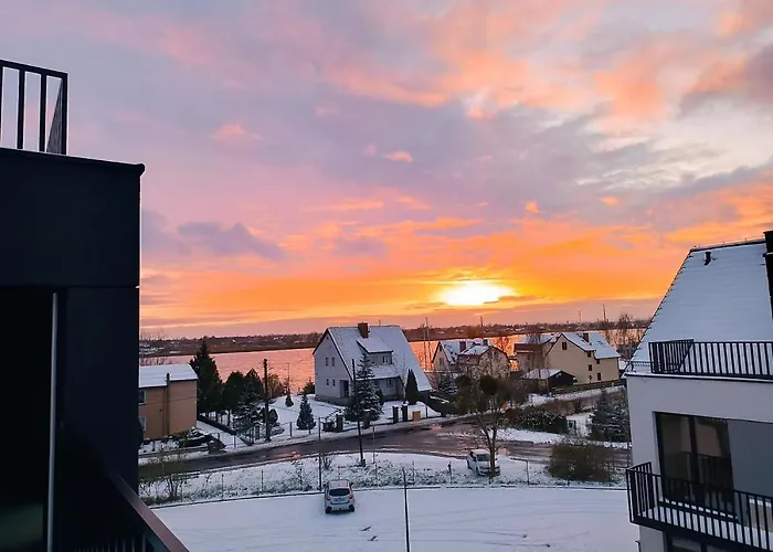 Batic Line - Sunny Place - Funny Place, Ze Slonecznym Ogrodkiem Na Wyspie Sobieszewskiej * גדנסק