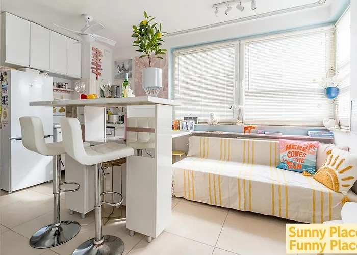 Batic Line - Sunny Place - Funny Place, Ze Slonecznym Ogrodkiem Na Wyspie Sobieszewskiej