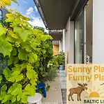 Sunny Place - Funny Place, Ze Słonecznym Ogródkiem Na Wyspie Sobieszewskiej - Baltic Line Apartament